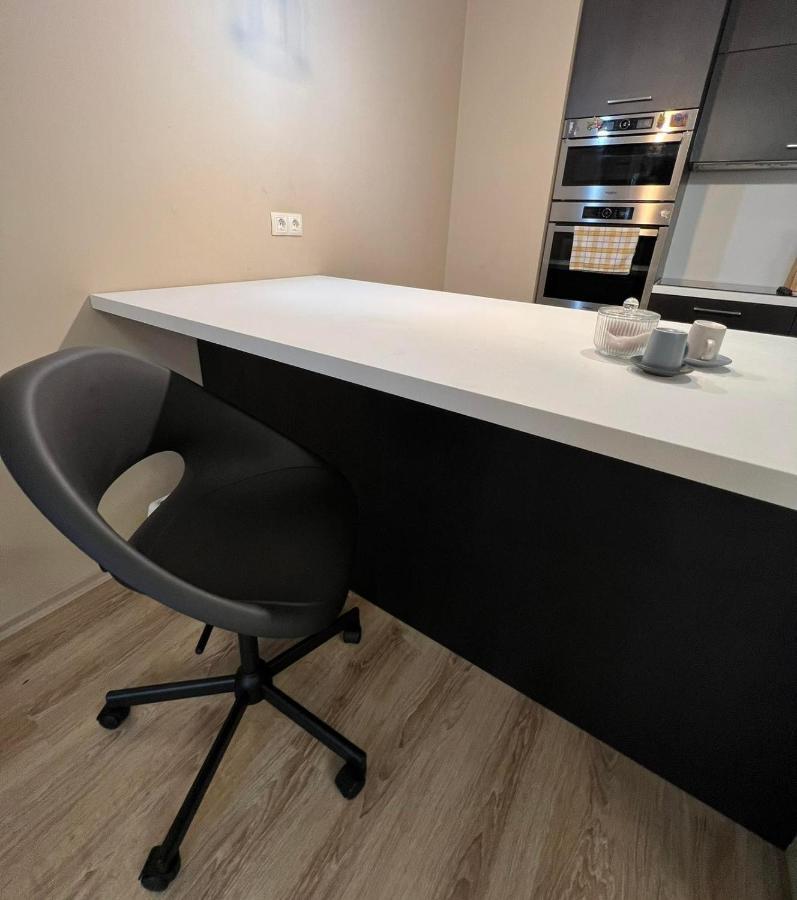 Johannesburg Spacious Family W Free Parking And Playground Apartment