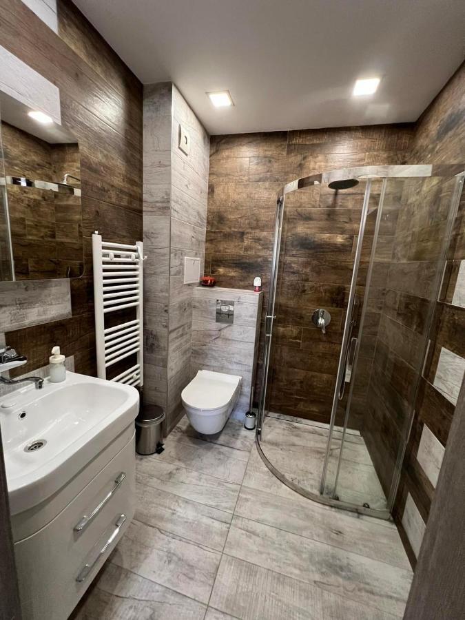 Apartment Johannesburg Spacious Family W Free Parking And Playground