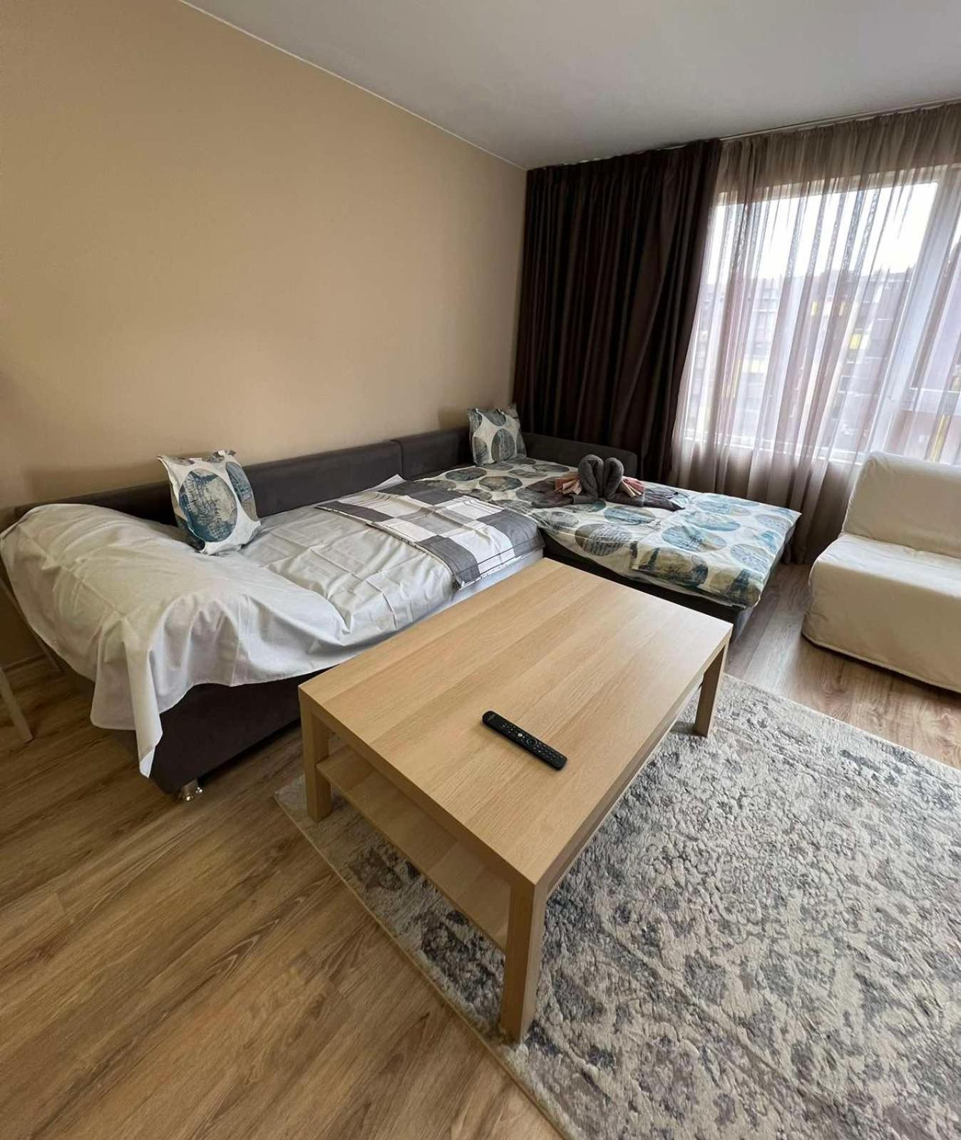 Johannesburg Spacious Family W Free Parking And Playground Apartment
